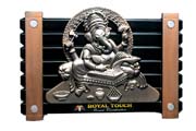 ROYAL TOUCH